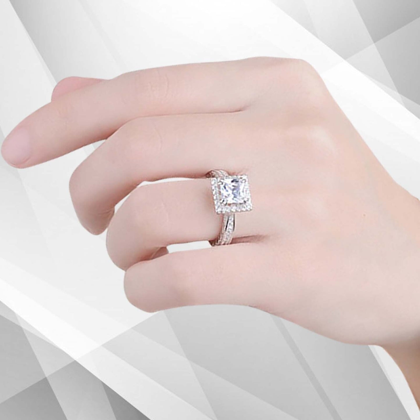 2.5Ct Princess-Cut 94 Diamonds Cushion Halo Engagement Ring 18Ct White Gold Over