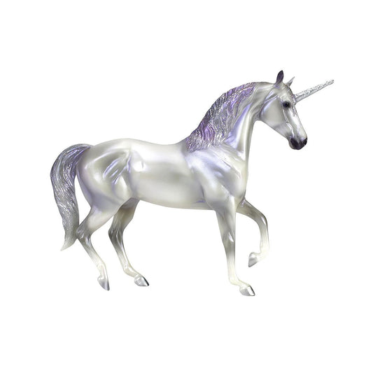 Breyer Classics 1/12 Model Horse - Sarafina Magical Unicorn