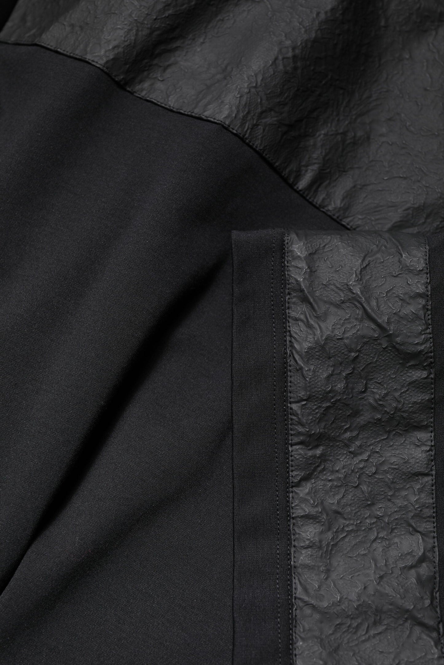 Black Cotton Short Sleeves V-neck T-shirt