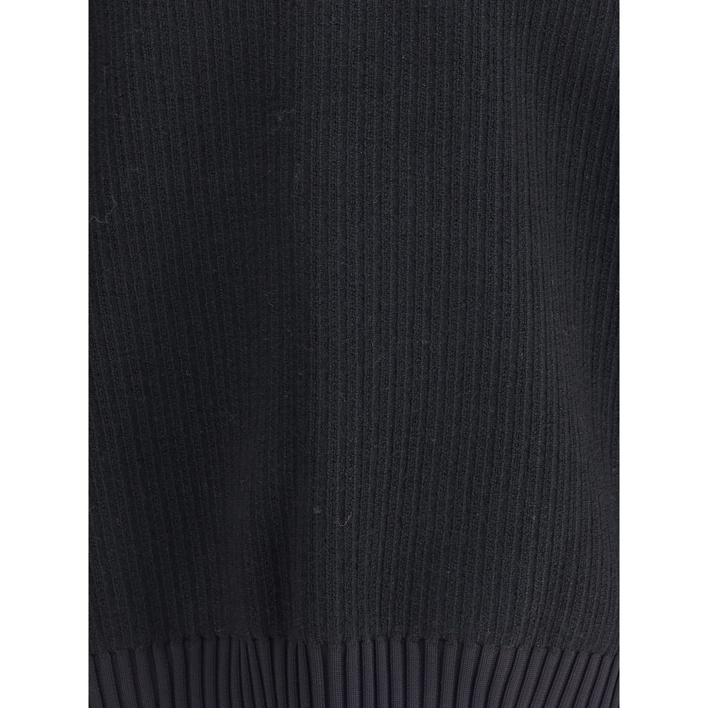 Wool padded crew Sweater