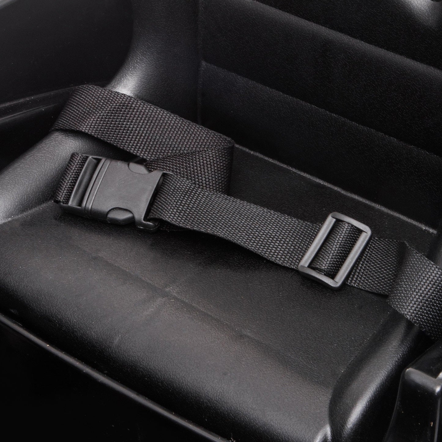 HOMCOM 12V Licensed Mercedes Ride-On Car w/ Lights Music Remote 3-5 Yrs Black