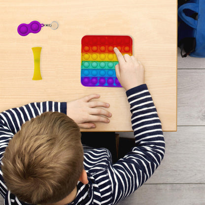 ST 833773 - Advent Calendar Red