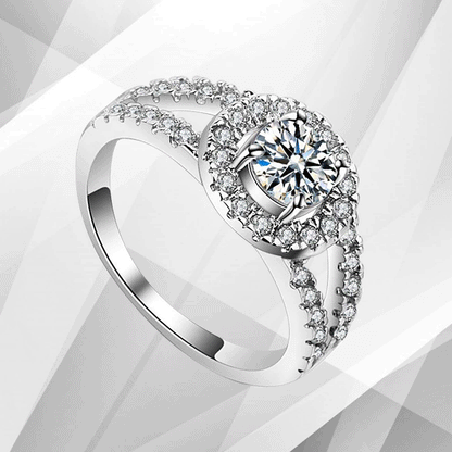2.0Ct Round-Cut Diamond Halo Bridal Engagement Ring 18Ct White Gold Over