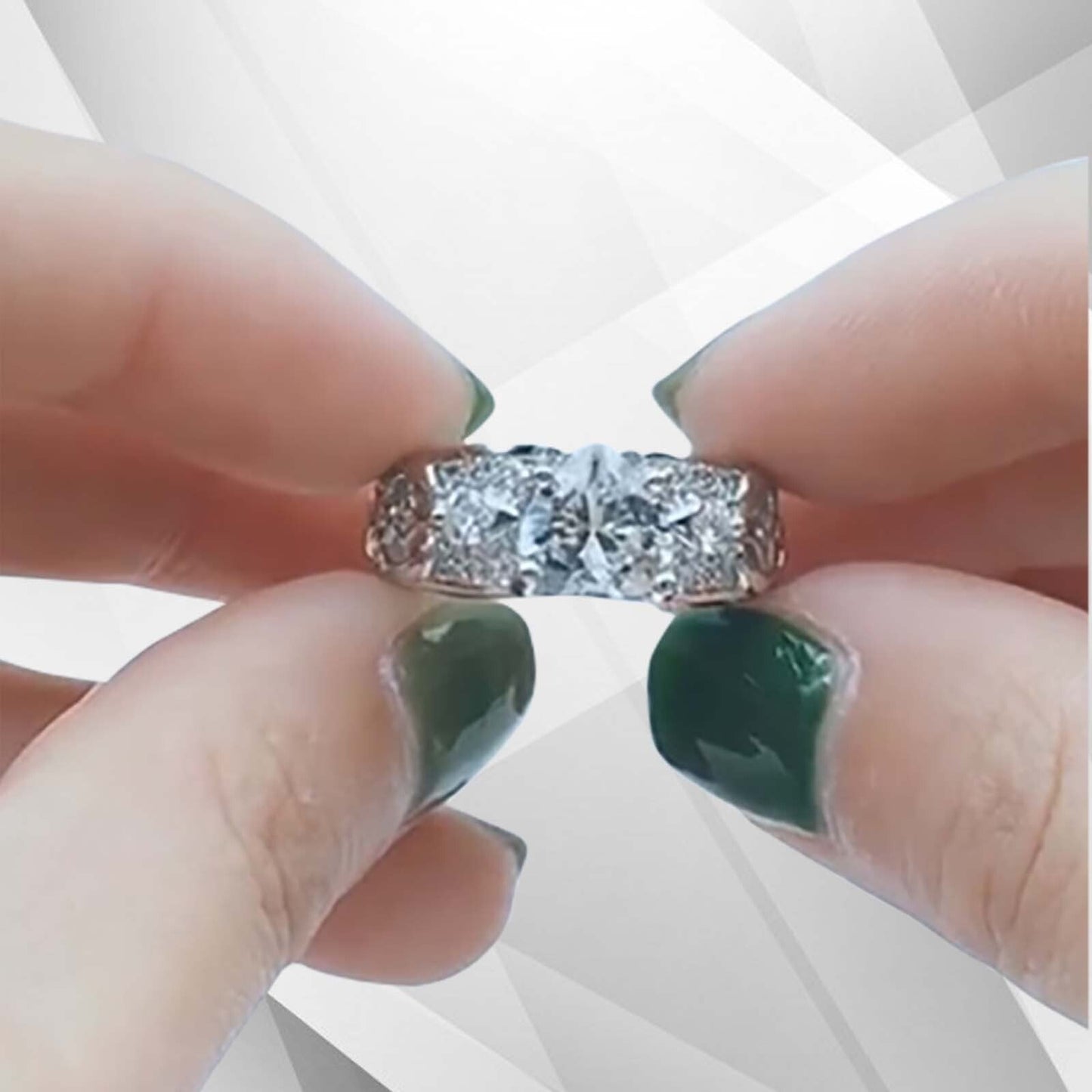 Bridal Engagement Ring 2.50Ct Heart Shape Luxury CZ Diamond 18Ct White Gold Over