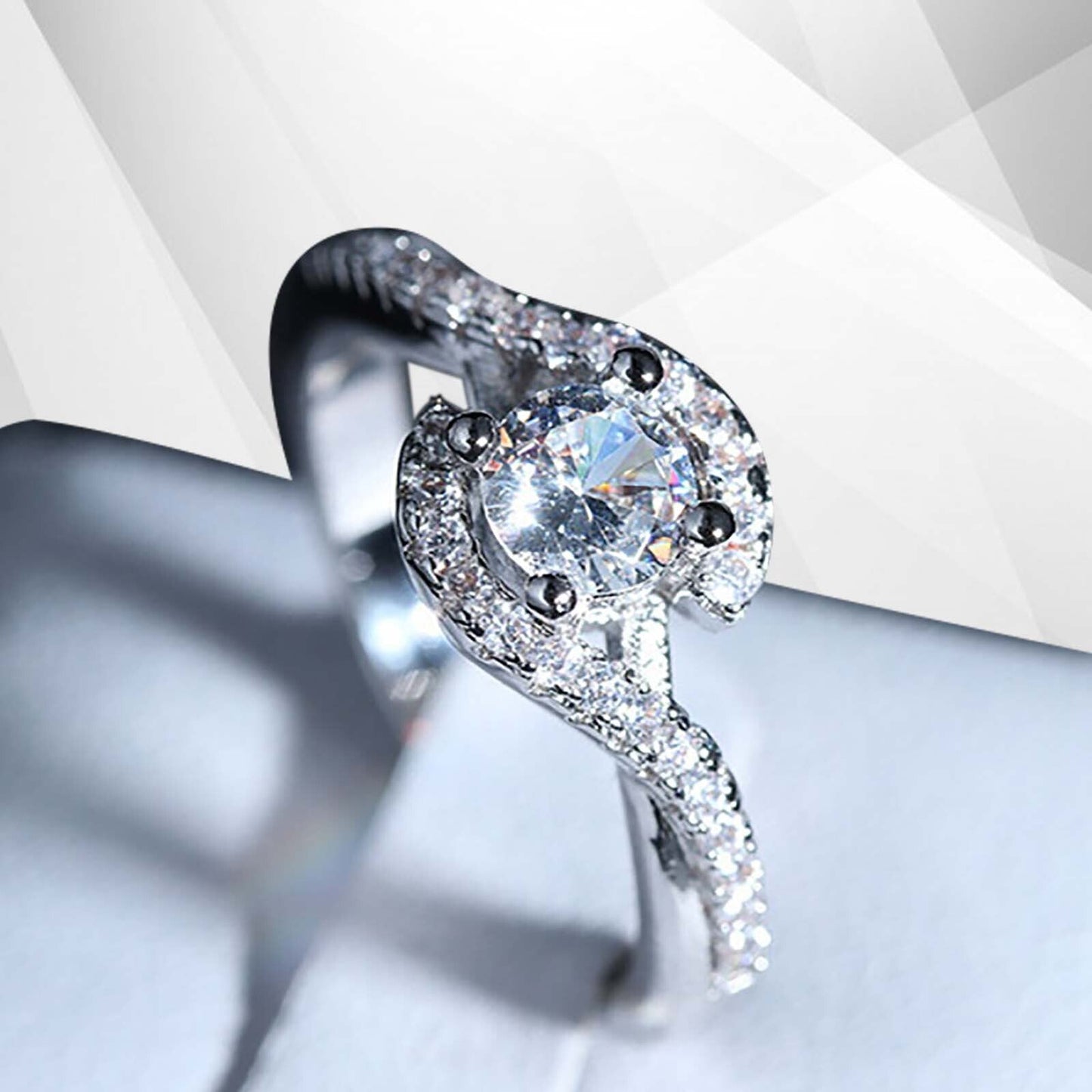 2.0Ct Round-Cut 31 CZ Diamonds Halo Bridal Engagement Ring 18Ct White Gold Over, Ring Size L